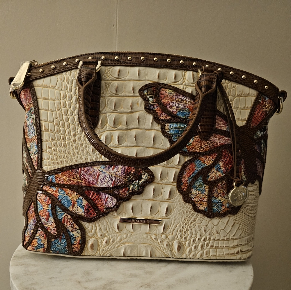 BRAHMIN BUTTERFLY GALA IGUANA with Reservoir Ady